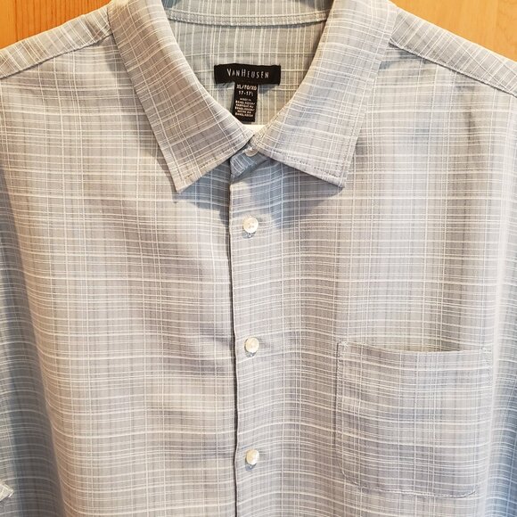 Van Heusen Men's Button-Down Short Sleeve Multitone Blue Geometric Pattern Shirt - Picture 3 of 16